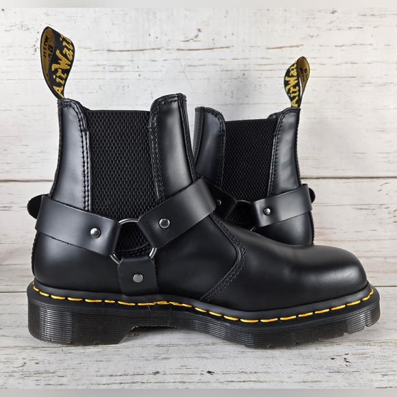 Dr. Martens Wincox Smooth Leather Buckle Moto Chelsea Black Boots Women's 8 - Picture 7 of 14